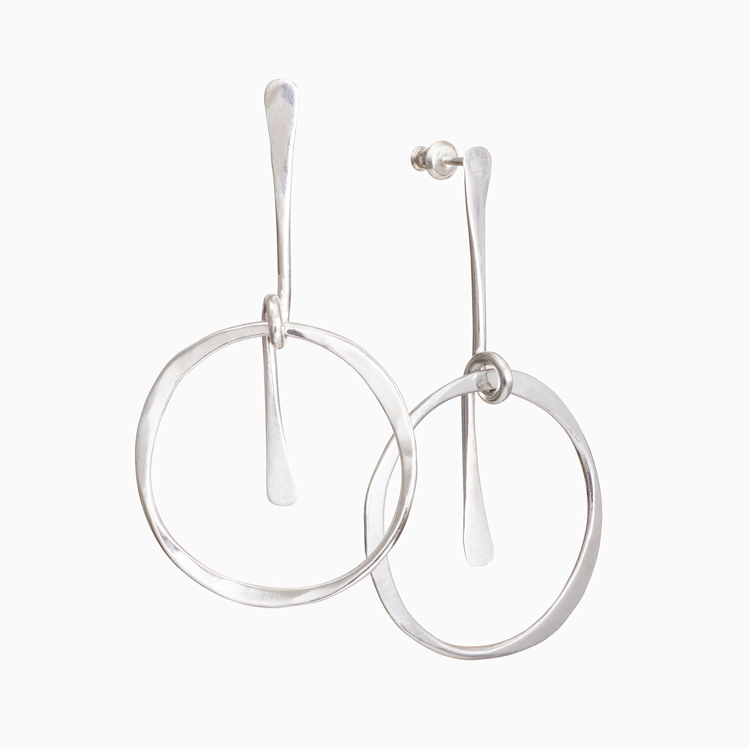 Single-Loop-Drop_Earings_1500x1500.jpg__PID:8af3a04d-8022-4be9-8746-88be4d2346e1